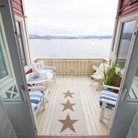 Kalvag Holidayapartment Extérieur photo
